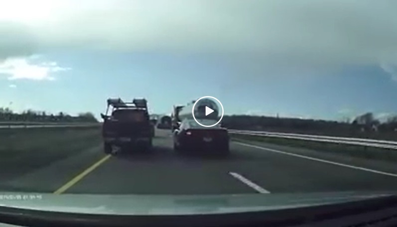 Video – lange verkeersruzie eindigt in dom ongeval