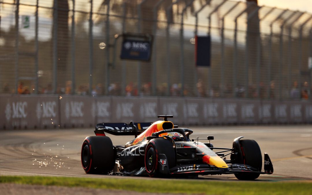 Video: Verstappen voorbij aan Alonso