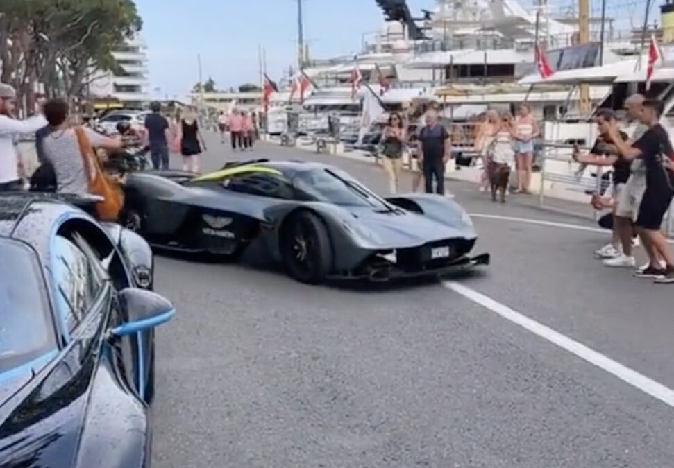 Video: Verstappen doet Monaco in Aston Martin Valkyrie