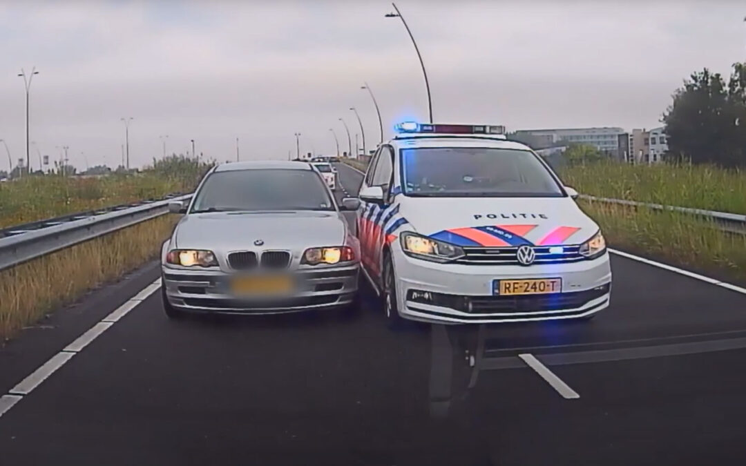 Video – Politie achtervolgt ontvoerder in een E46