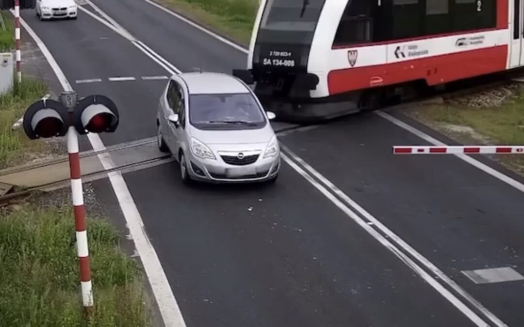 Video: Opel negeert de rode lichten